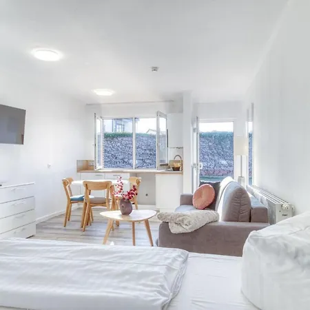 Haus Diana - Pirol * Waren (Mueritz)